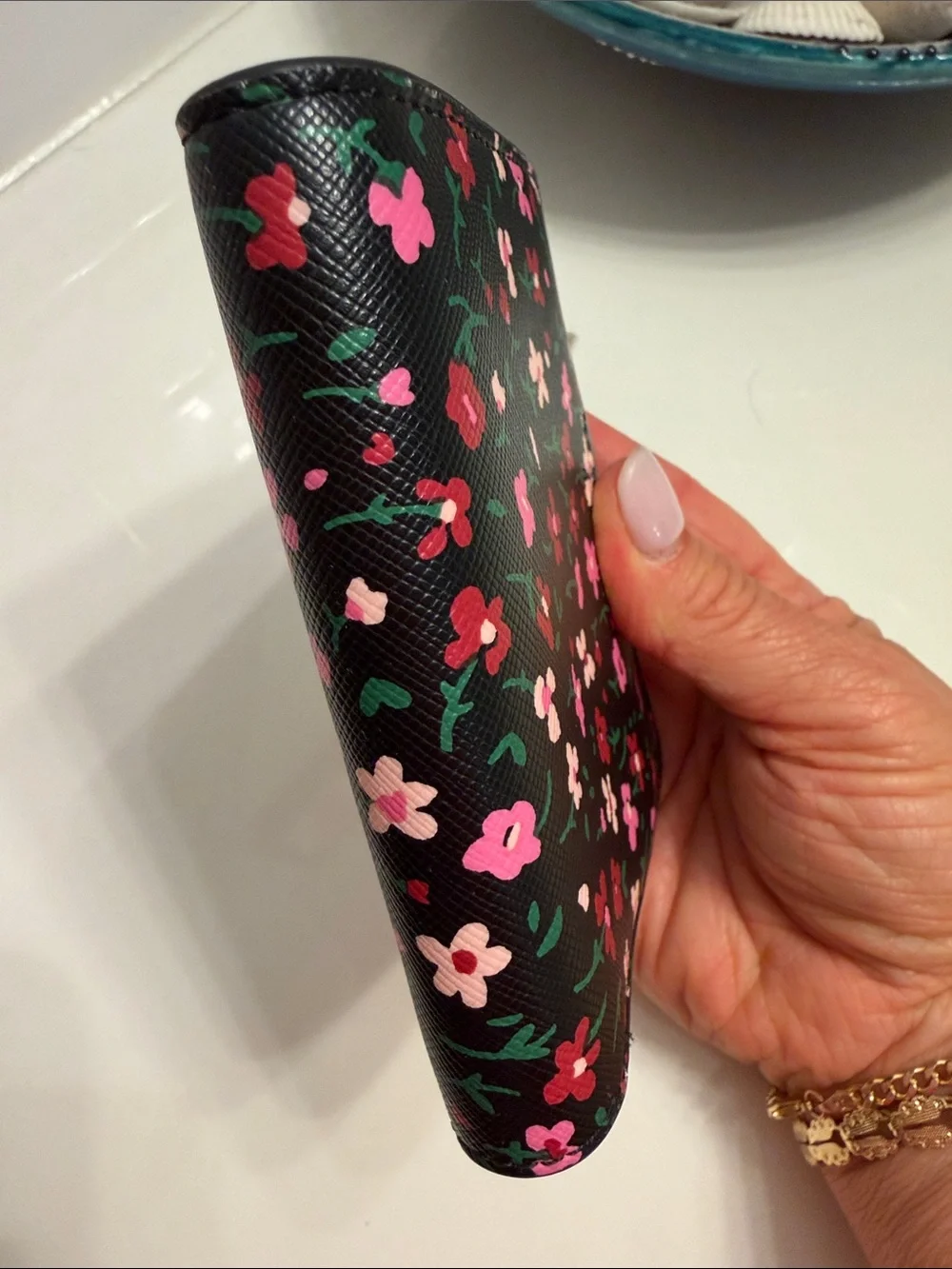 kate spade Schulyer Ditsy Floral Zip Wallet